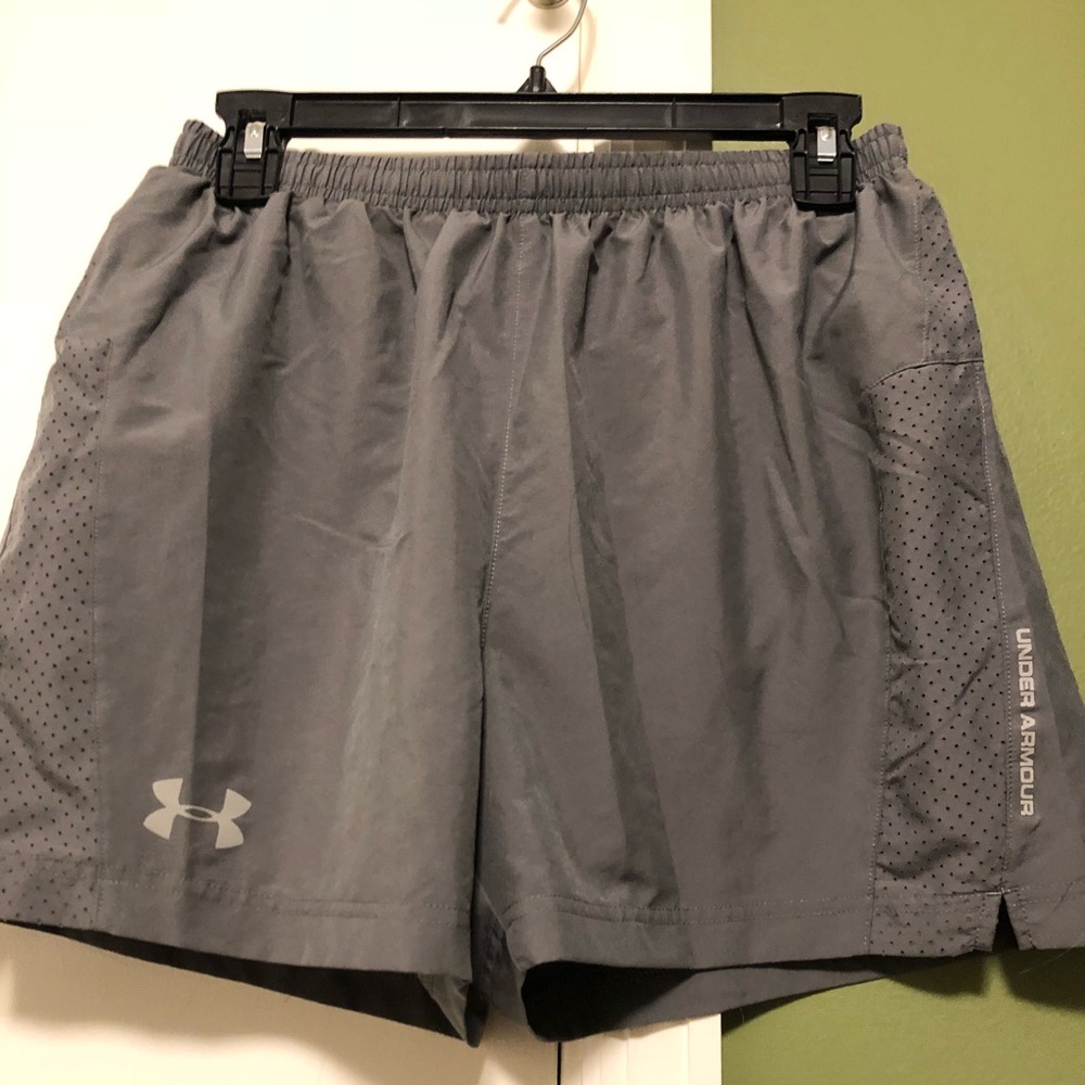 Like new Under Armour grey running shorts